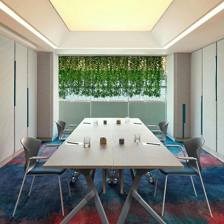 Aloft Bali Kuta At Beachwalk Экстерьер фото