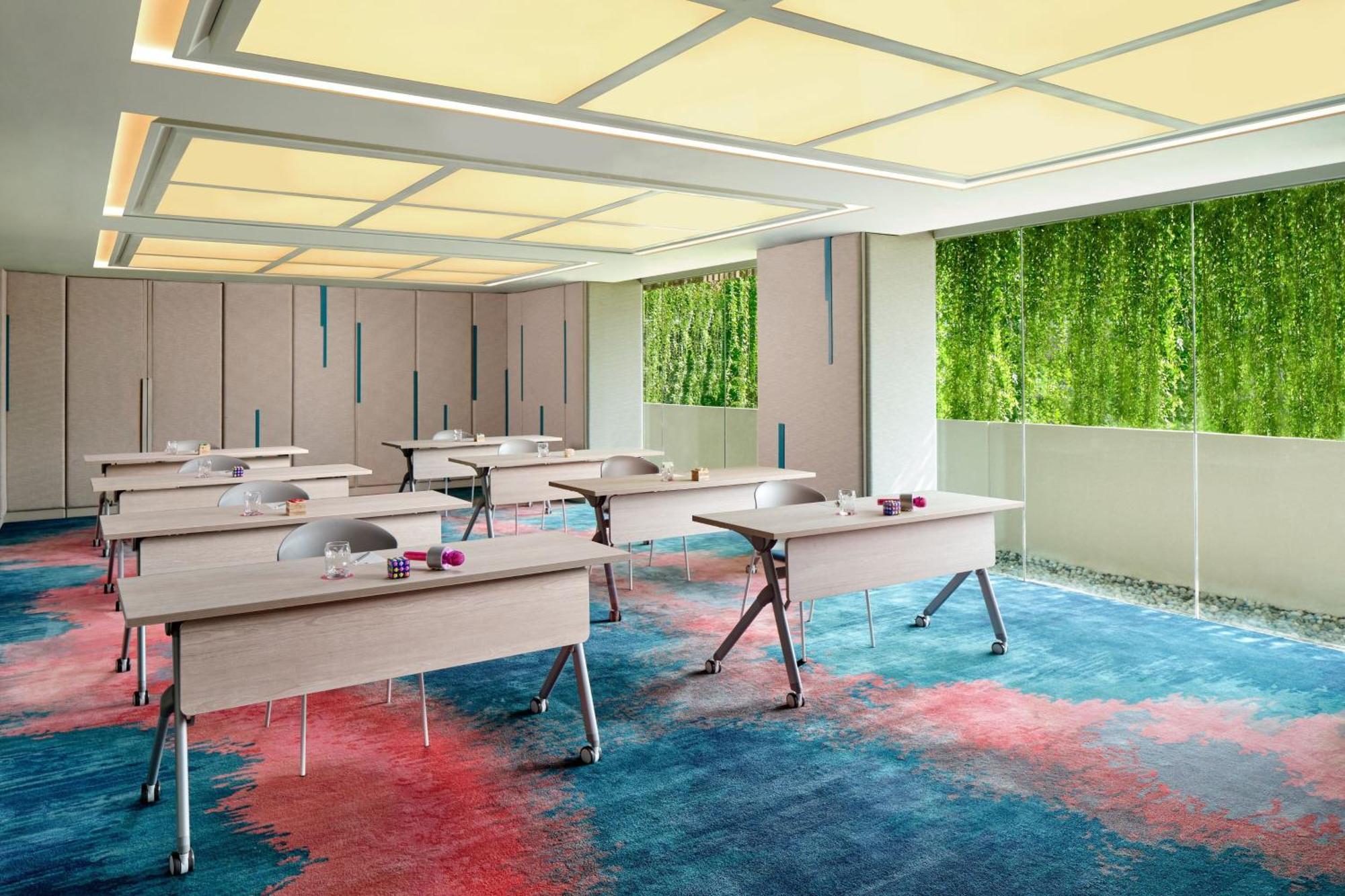 Aloft Bali Kuta At Beachwalk Экстерьер фото