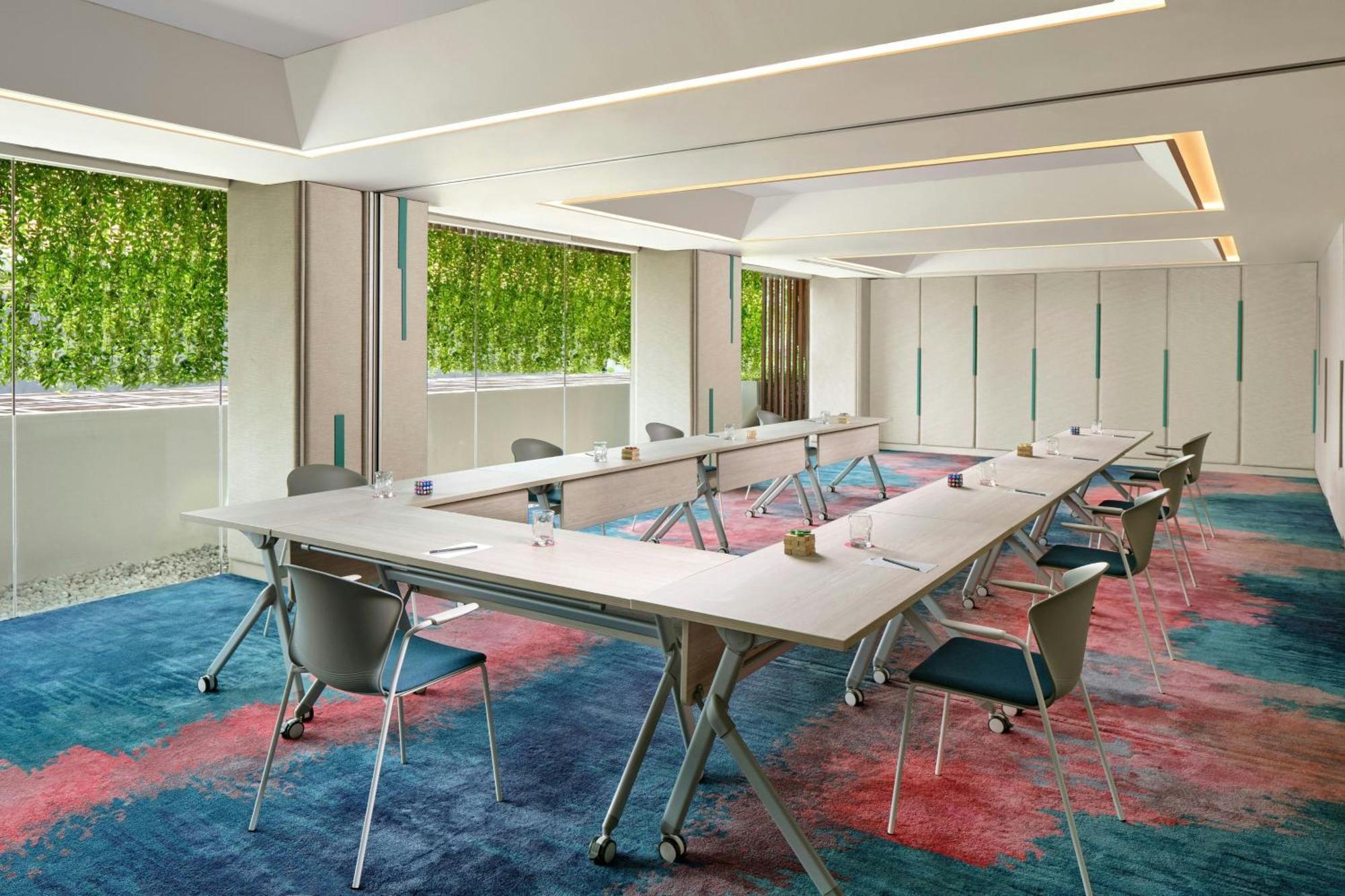 Aloft Bali Kuta At Beachwalk Экстерьер фото
