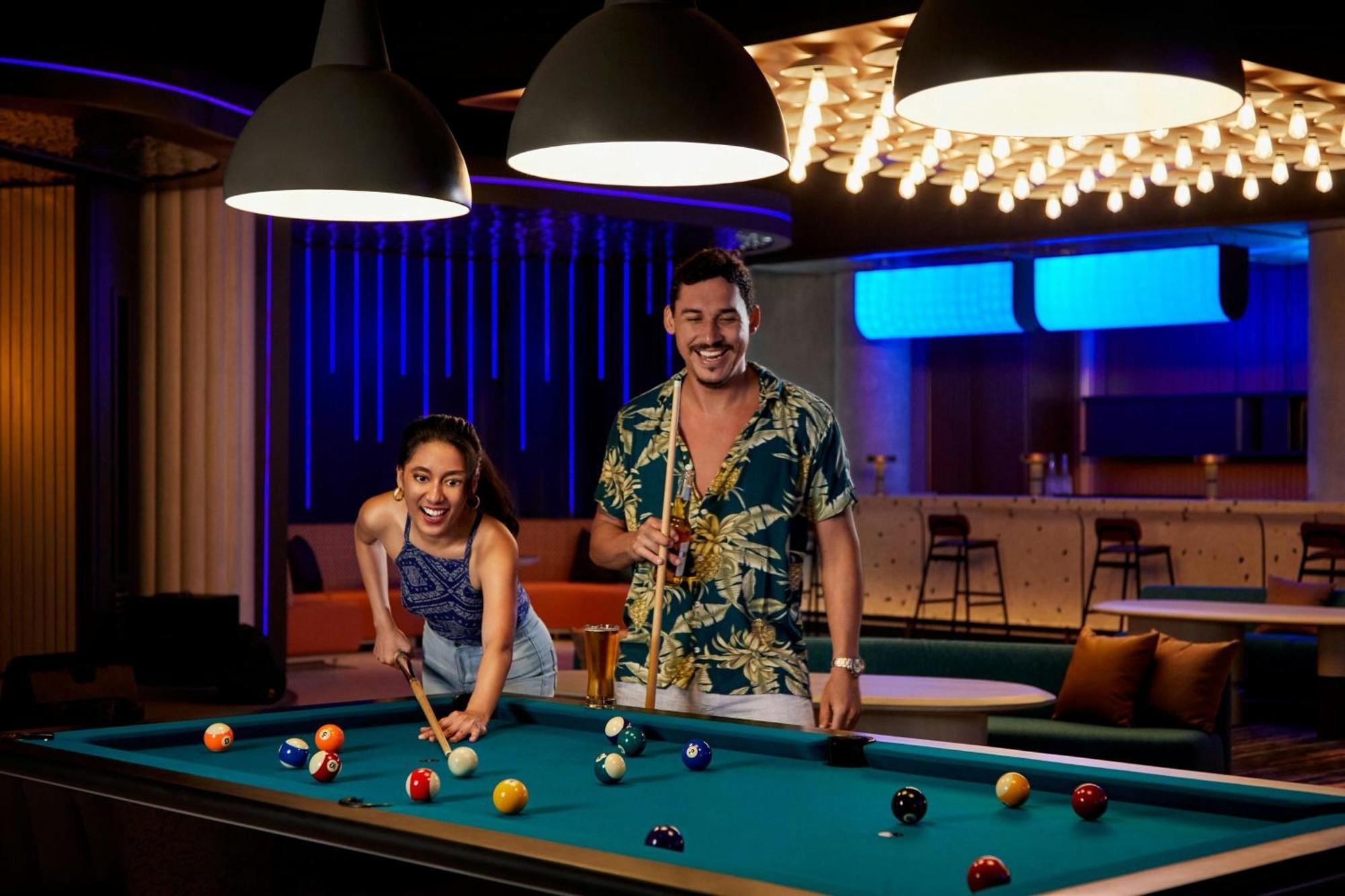 Aloft Bali Kuta At Beachwalk Экстерьер фото
