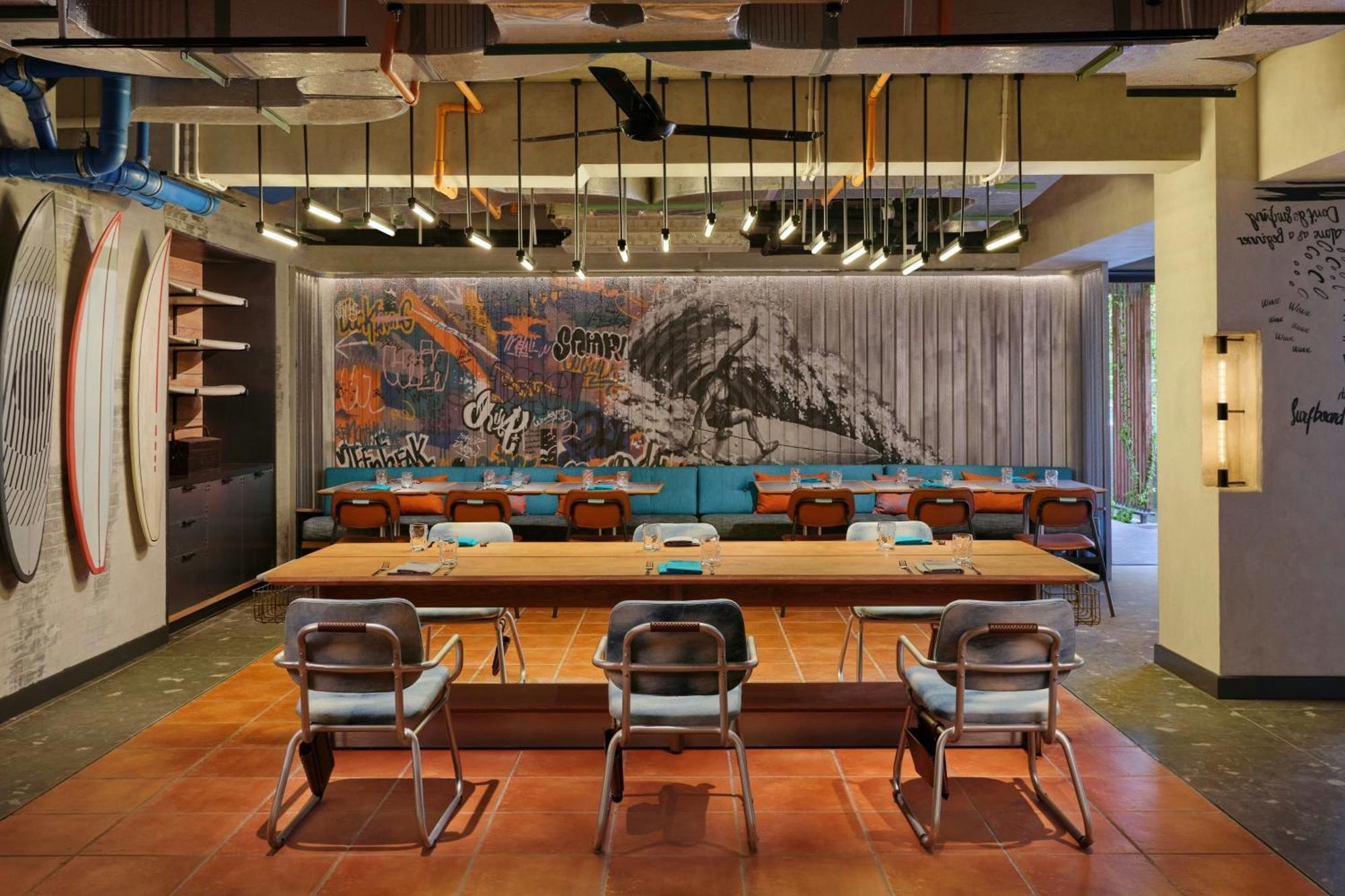 Aloft Bali Kuta At Beachwalk Экстерьер фото